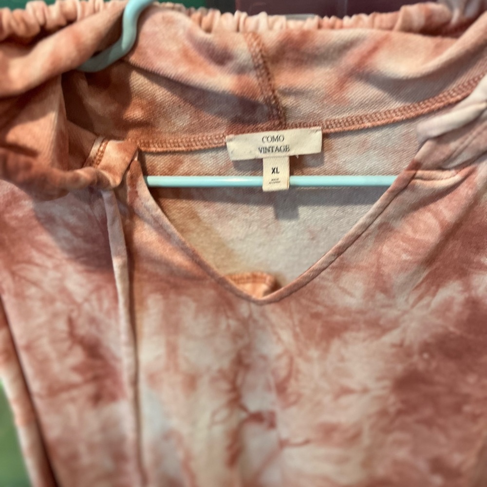Rust/cream lightweight hoodie